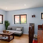 Porto Vivenda Em Lever-casa Inteira