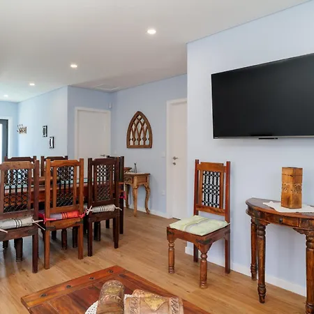 Porto Vivenda Em Lever-casa Inteira