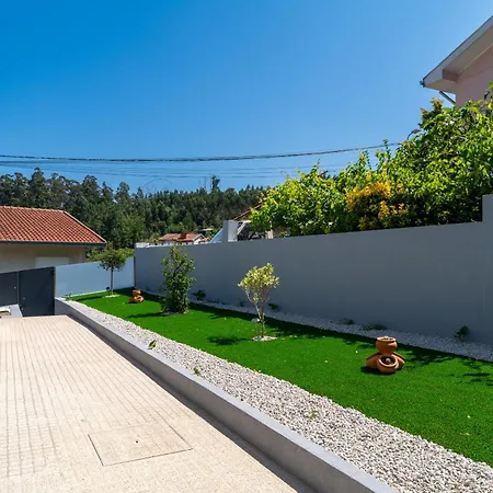 Casa de Férias Porto Vivenda Em Lever-casa Inteira Lever