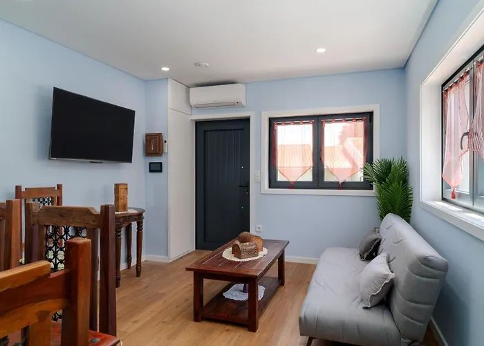 Porto Vivenda Em Lever-casa Inteira Lever