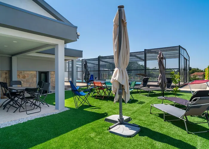 Porto Vivenda Em Lever-casa Inteira