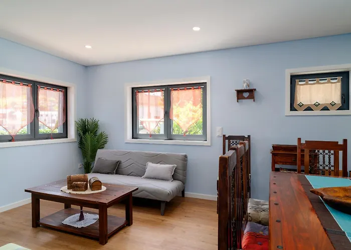 Porto Vivenda Em Lever-casa Inteira