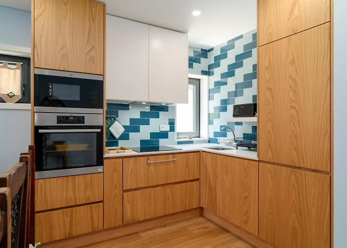 Dom wakacyjny Porto Vivenda Em Lever-casa Inteira *