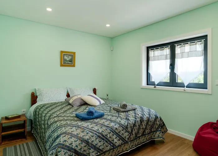 Dom wakacyjny Porto Vivenda Em Lever-casa Inteira *