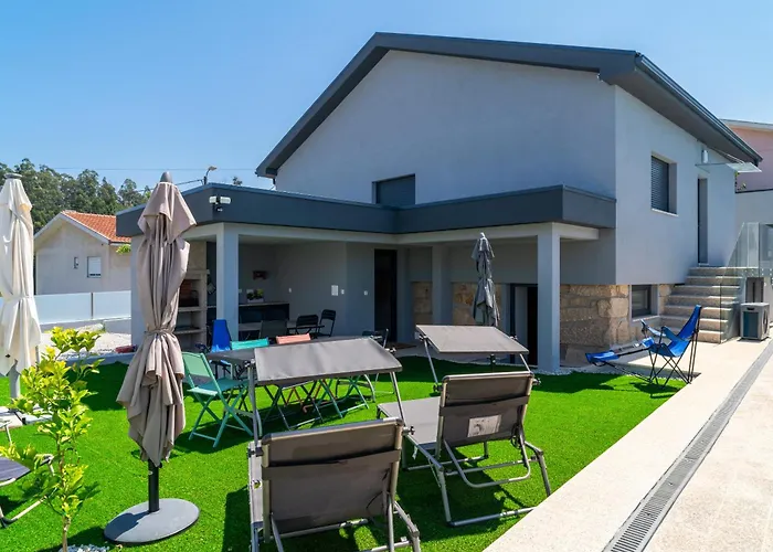 Porto Vivenda Em Lever-casa Inteira * Lever