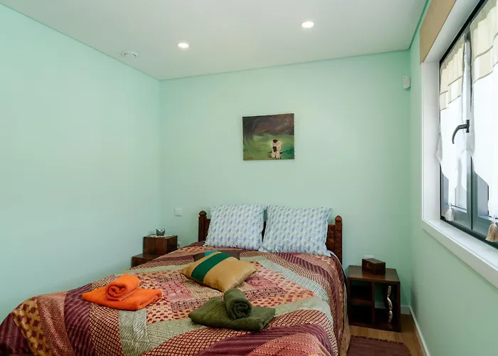 Porto Vivenda Em Lever-casa Inteira * Lever