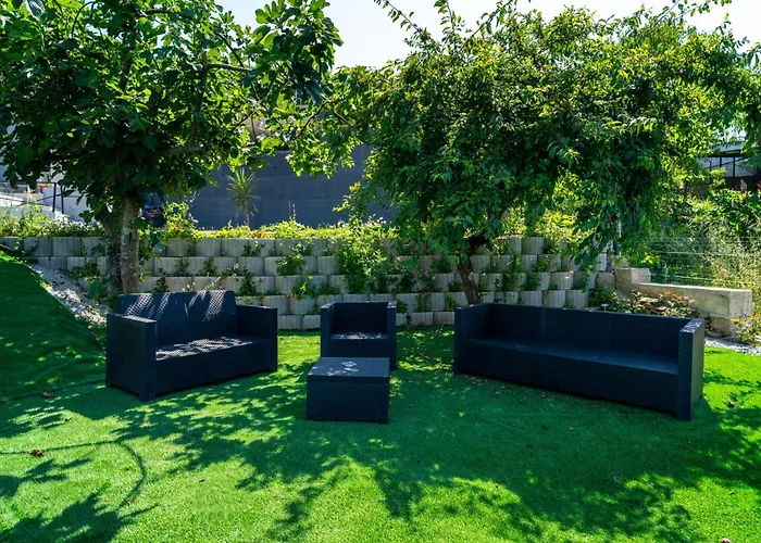 Dom wakacyjny Porto Vivenda Em Lever-casa Inteira *